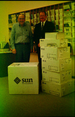 Gareth Shearman and VIATeC's Bob 
Skene with VTN equipment - November 1992